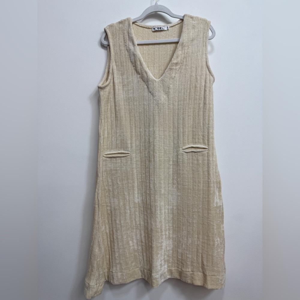 Story Cream Sleeveless Dress, EUC, XL, midi length.